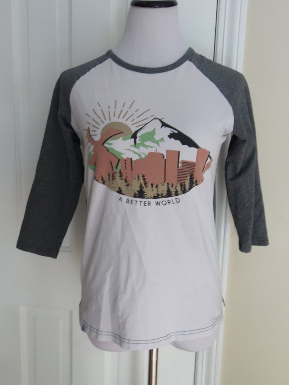 DUTCH BROS. Coffee “A Better World” Henley ¾ Sleeve Shirt Top – Med